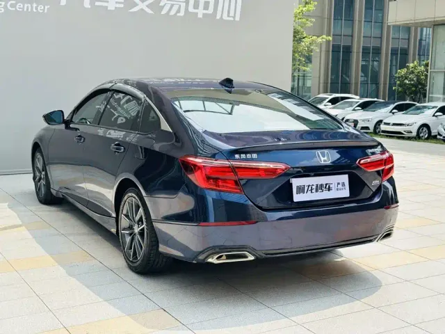 Honda Inspire — Фото автомобиля 16