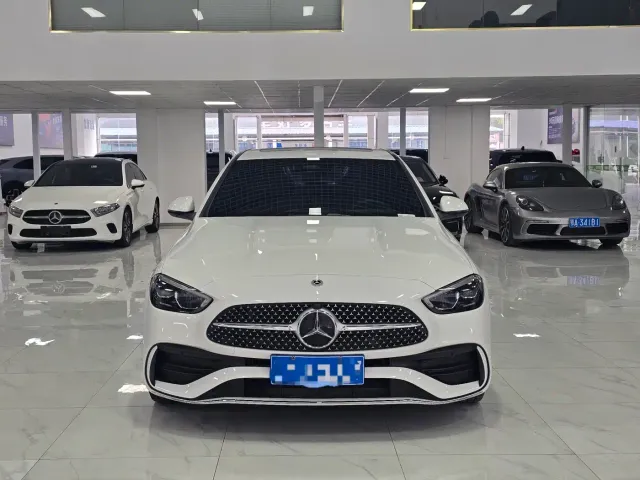 Mercedes-Benz C-Class — Фото автомобиля 2