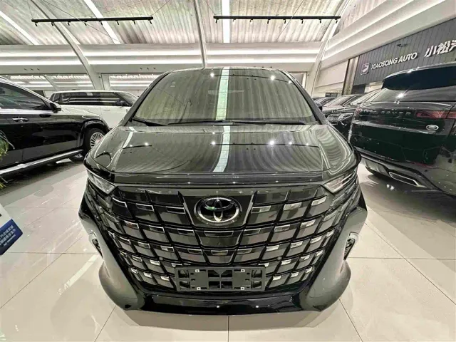 Toyota Alphard — Фото автомобиля 2