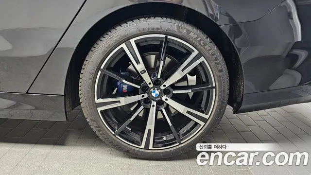 BMW 5-Series 5 серия (G60) 530i xDrive M Sport — Фото автомобиля 18