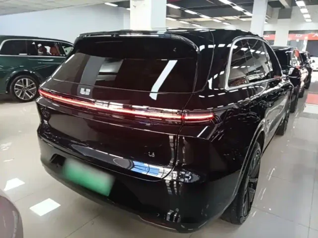 Li Auto L6 — Фото автомобиля 6