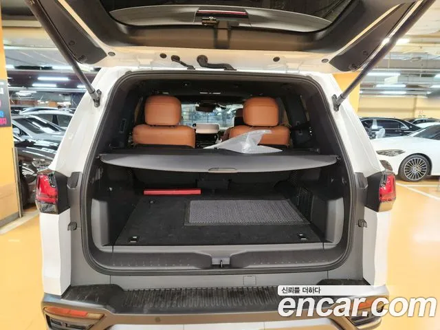 Lexus LX — Фото автомобиля 3