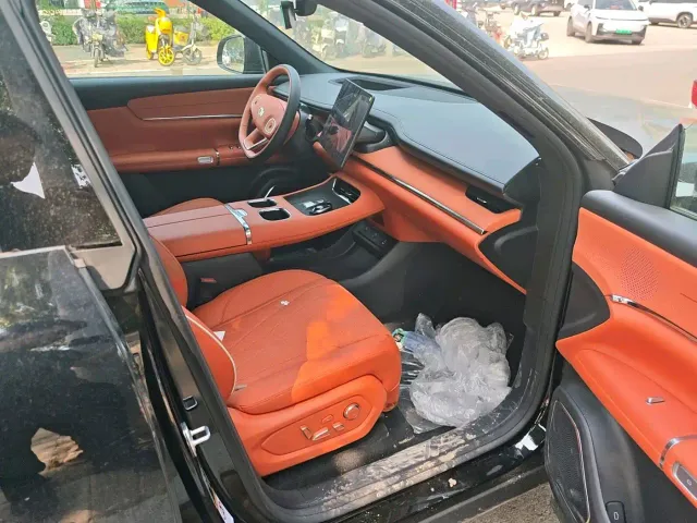 Changan Qiyuan Q07 — Фото автомобиля 7