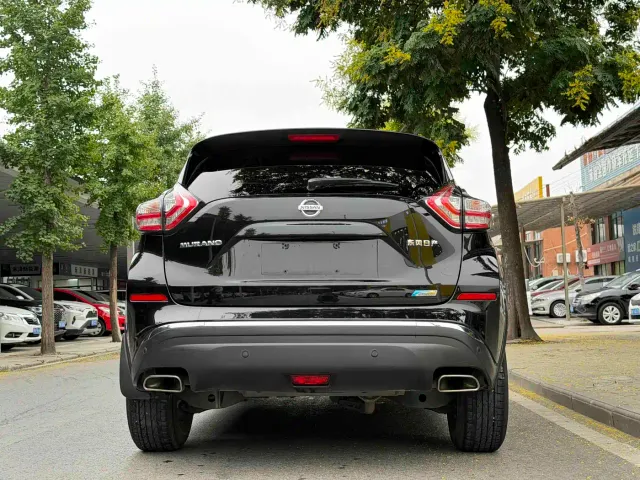 Nissan Murano — Фото автомобиля 4
