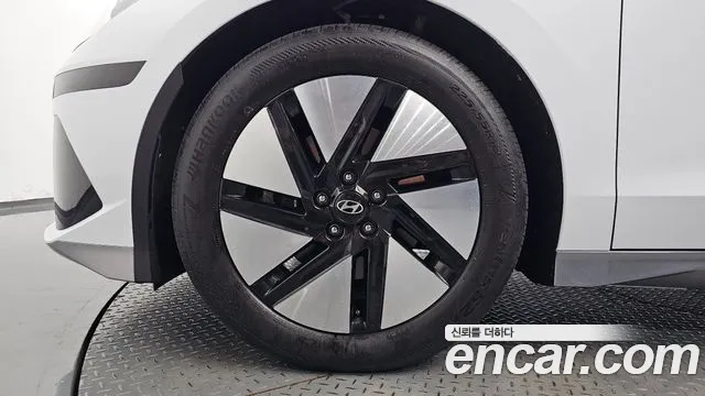 Hyundai Ioniq 6 — Фото автомобиля 5