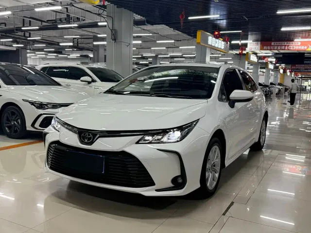 Фотография автомобиля — Toyota Corolla