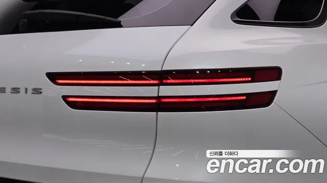 Genesis GV70 — Фото автомобиля 8