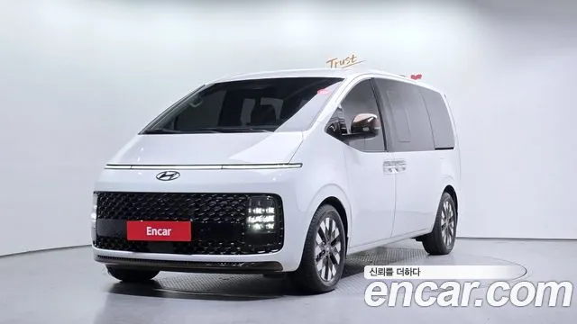 Фотография автомобиля — Hyundai Staria