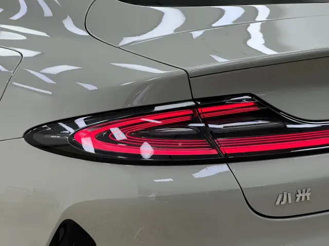 Xiaomi SU7 — Фото автомобиля 9