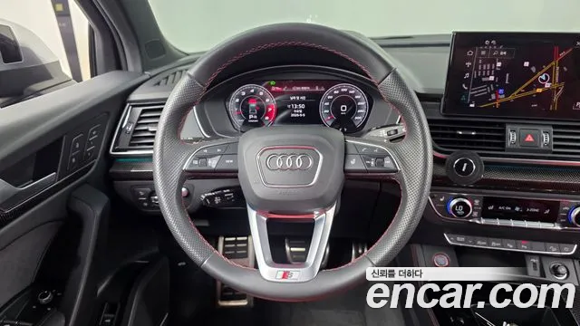 Audi SQ5 — Фото автомобиля 4