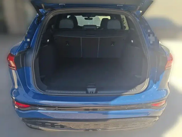 Audi Q6L e-tron — Фото автомобиля 23
