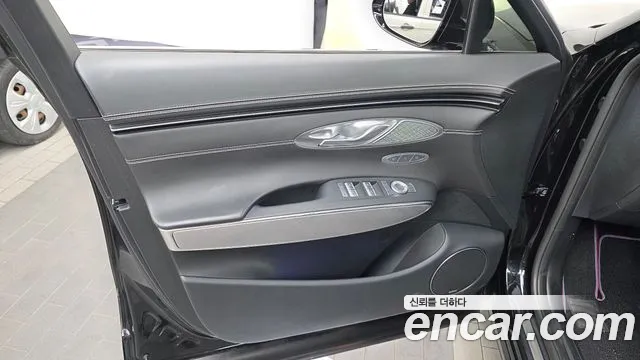 Genesis GV70 Electrified GV70 — Фото автомобиля 19