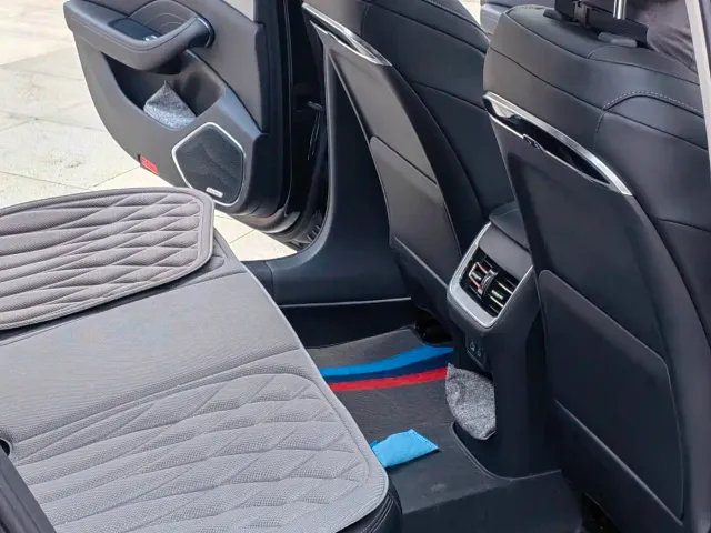 Hongqi H5 — Фото автомобиля 10
