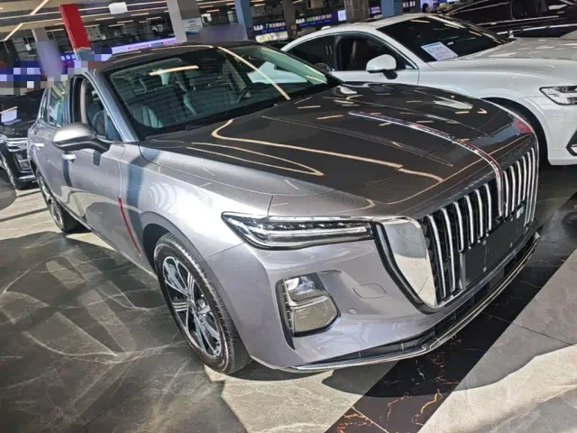 Hongqi H5 PHEV — Фото автомобиля 3