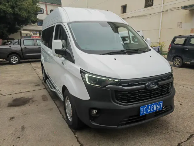 Ford Transit — Фото автомобиля 3