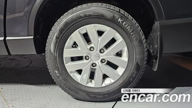 KG_Mobility_Ssangyong Rexton Новый Rexton Sport Khan Дизель 2.2 4WD — Фото автомобиля 21