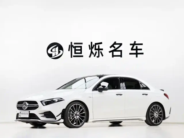 Фотография автомобиля — Mercedes-Benz A-Class AMG