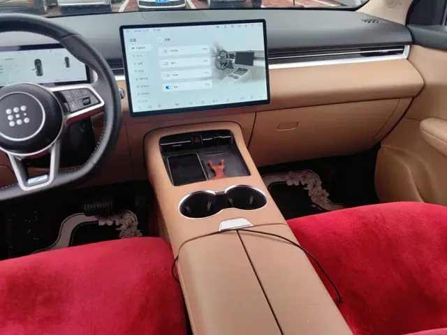 Landian E5 PLUS — Фото автомобиля 16