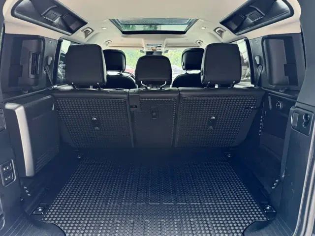 Land Rover Defender — Фото автомобиля 18