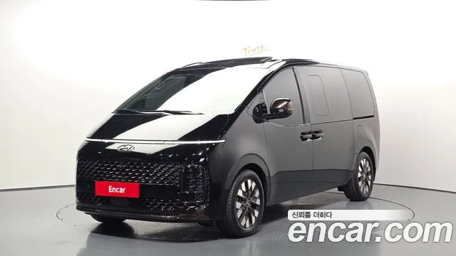 Фотография автомобиля — Hyundai Staria