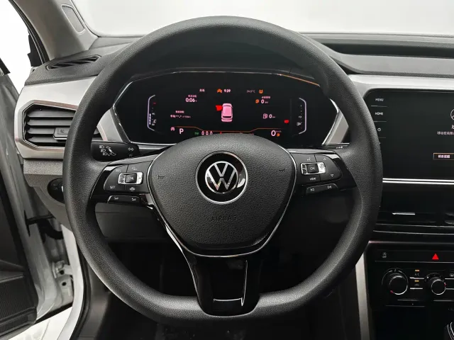 Volkswagen T-Cross — Фото автомобиля 11