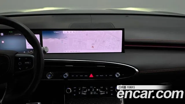 Genesis GV70 — Фото автомобиля 14