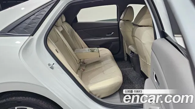 Hyundai Avante CN7 — Фото автомобиля 19