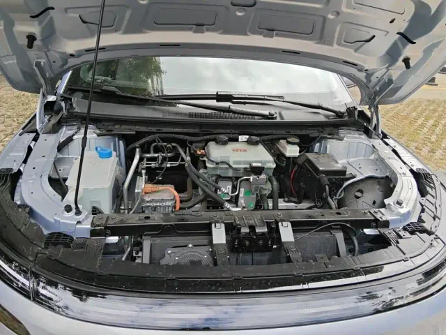 Nissan N7 — Фото автомобиля 16