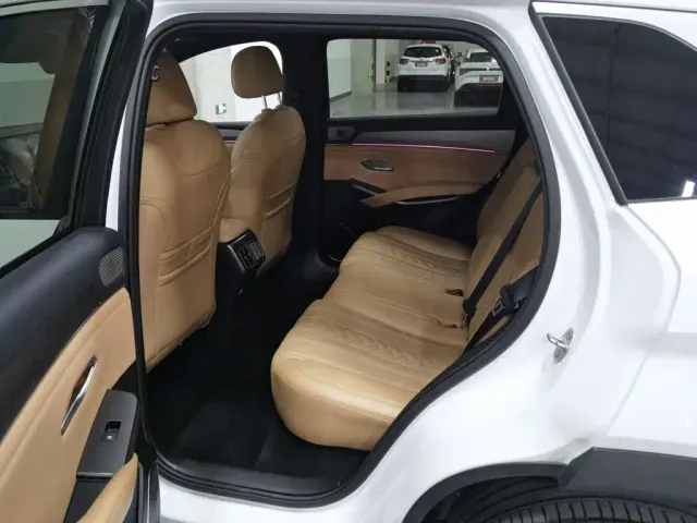BYD Song L DM-i — Фото автомобиля 15