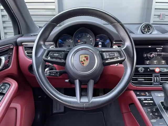 Porsche Macan — Фото автомобиля 9