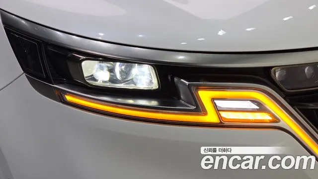 Kia Canival — Фото автомобиля 20