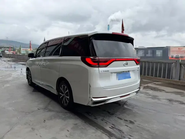 GAC Trumpchi M8 — Фото автомобиля 3