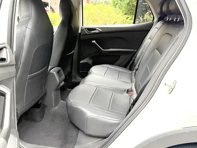 Volkswagen T-Cross — Фото автомобиля 4