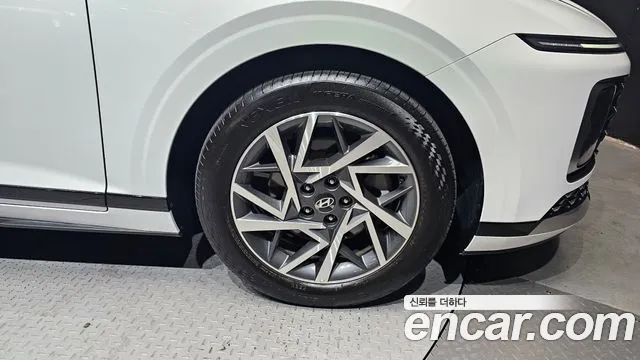 Hyundai Grandeur Grandeur (GN7) 2.5 Бензин 2WD — Фото автомобиля 21