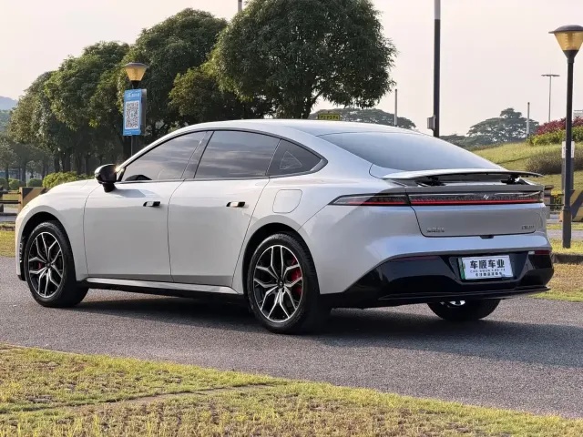 Dongfeng eπ 007 — Фото автомобиля 6