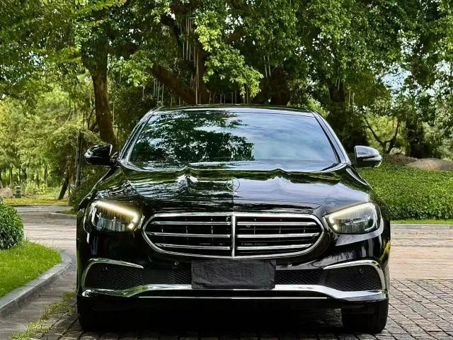 Mercedes-Benz Mercedes-Benz E-Class 2022 E 300 L Luxury — Фото автомобиля 2