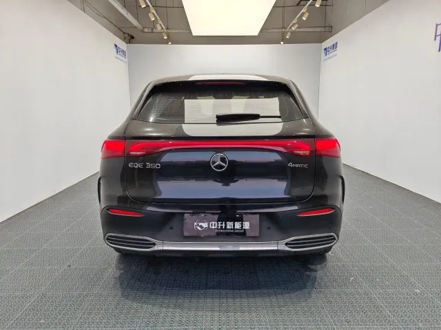 Mercedes-Benz EQE SUV — Фото автомобиля 5