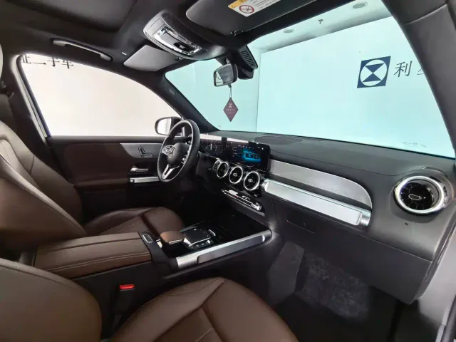 Mercedes-Benz GLB-Class — Фото автомобиля 16