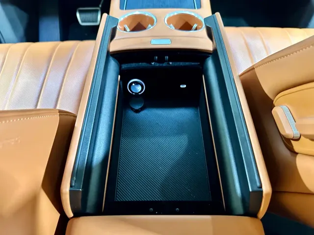Aito M7 — Фото автомобиля 12