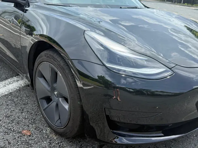 Tesla Model 3 — Фото автомобиля 11
