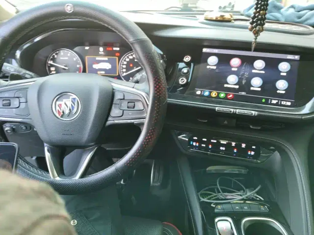 Buick Envision S — Фото автомобиля 5