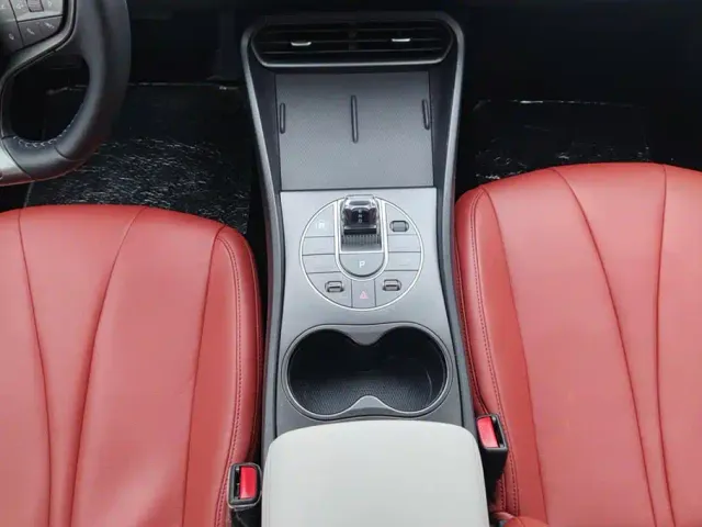 BYD Seal 05 DM-i — Фото автомобиля 16