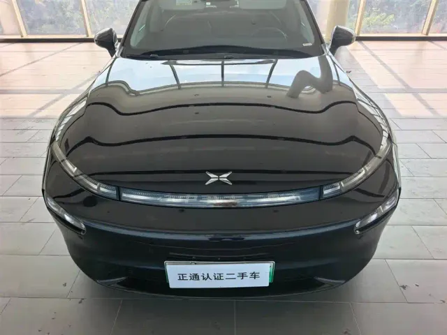 Xpeng P7 — Фото автомобиля 21