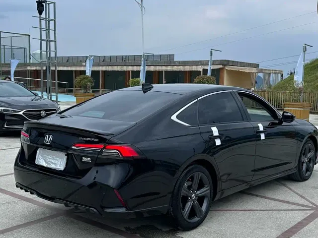 Honda Inspire — Фото автомобиля 9