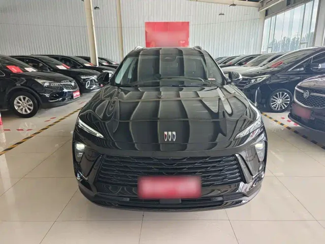 Buick Envision Plus — Фото автомобиля 13