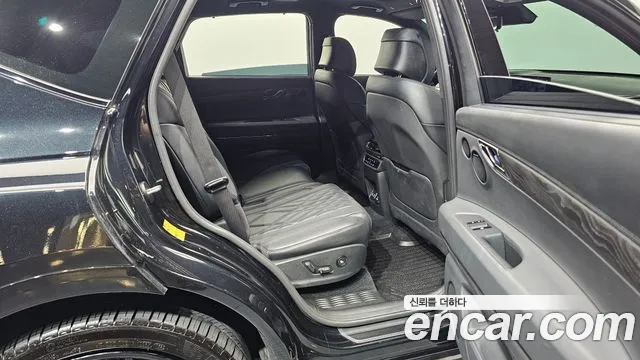 Genesis GV80 — Фото автомобиля 17