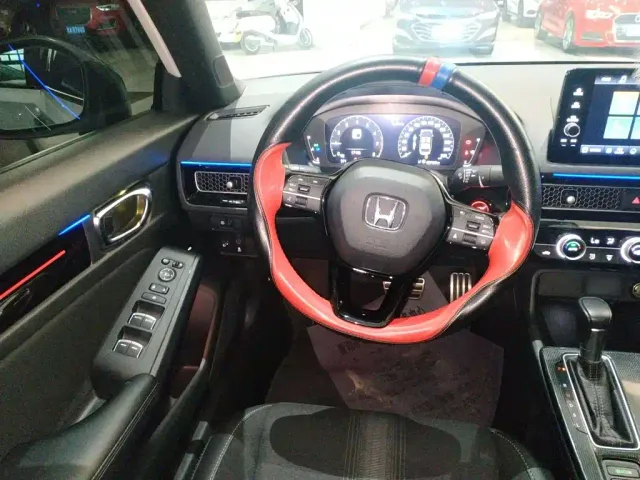 Honda Civic — Фото автомобиля 10