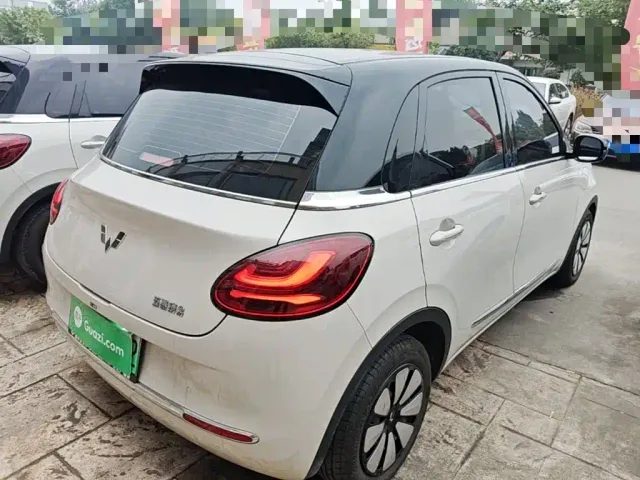 Wuling Bingo — Фото автомобиля 6