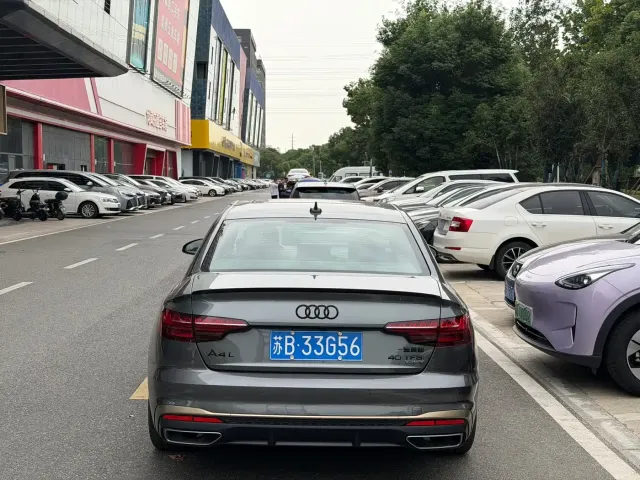 Audi A4L — Фото автомобиля 6