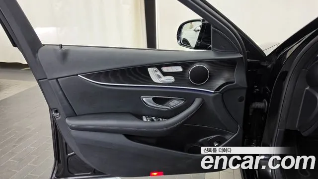 Mercedes-Benz E-Class W213 — Фото автомобиля 13